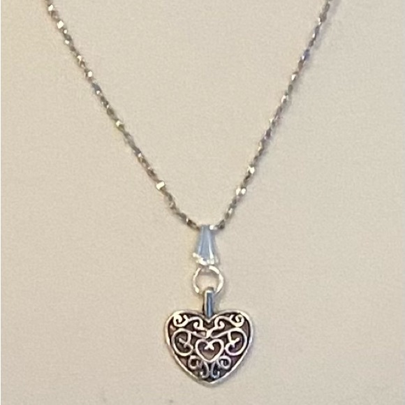 NEW Antique Silver tone heart necklace - Picture 1 of 2